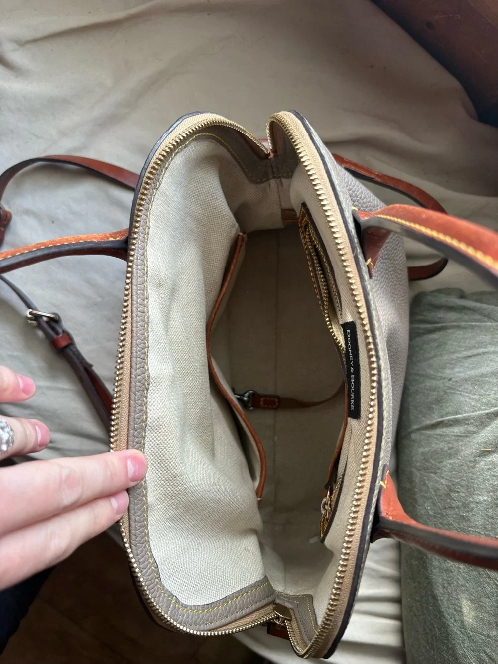 Dooney & Bourke beautiful dooney